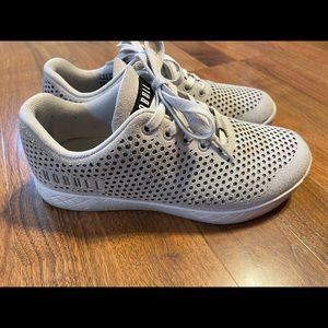 NOBULL SUEDE SHOES 9 Woman’s